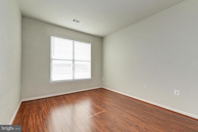 Building Photo - 11371 Aristotle Dr