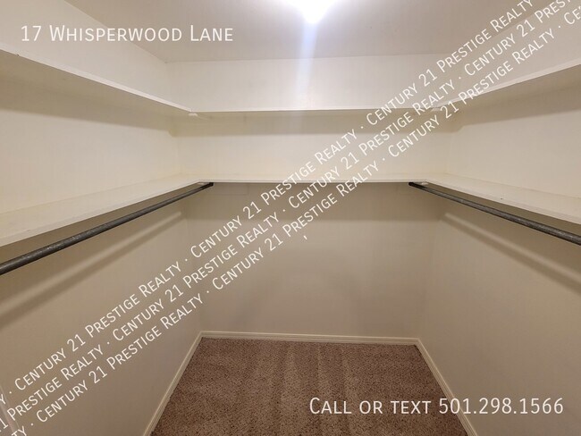 Building Photo - 17 Whisperwood Ln