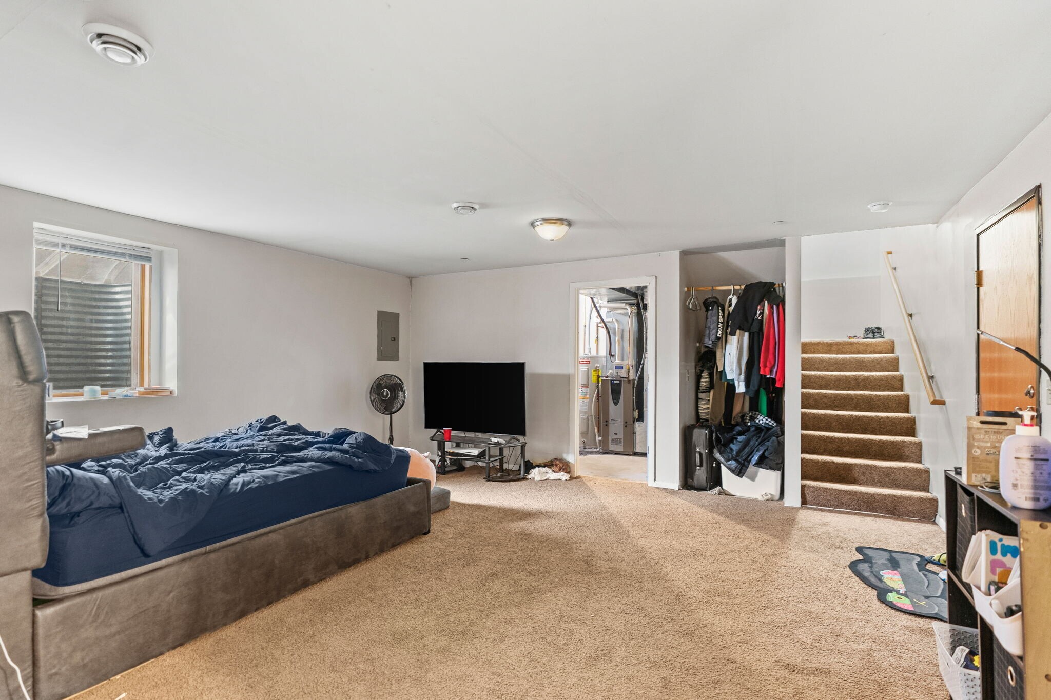 Basement Bedroom - 3514 Grand Ave S