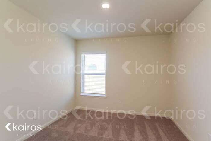 Building Photo - 8415 Dusty Ridge Rd