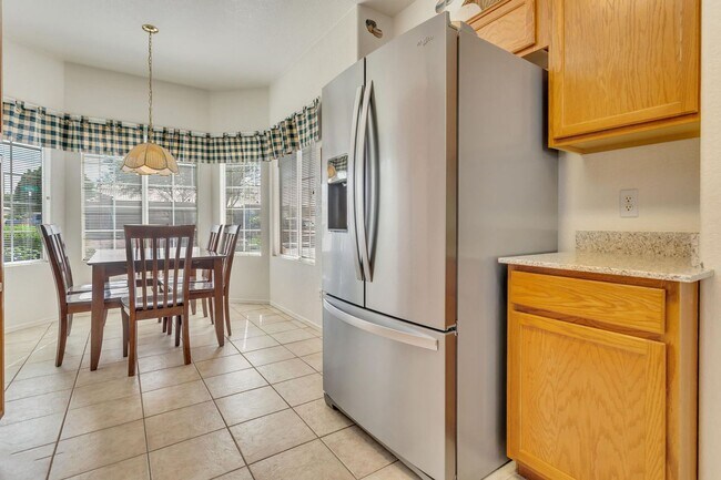 Building Photo - Beautiful 3 bedroom, 2 bath in great Mesa location!