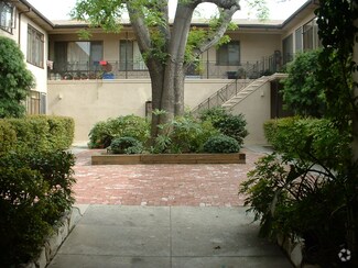 Building Photo - 1118 S Fairfax Ave