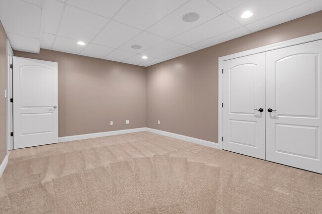 Building Photo - 7242 Greywall Ct