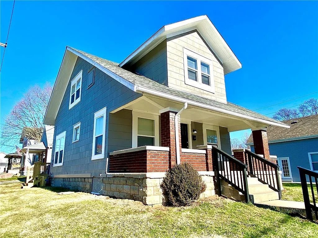 Building Photo - 100 E 3rd St