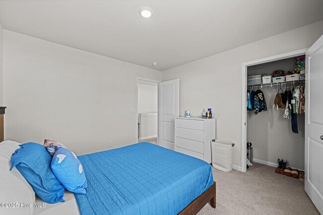 Building Photo - 4017 Madeline Farm Blvd