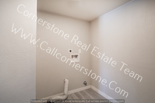 Building Photo - 7715 Chateau Ct