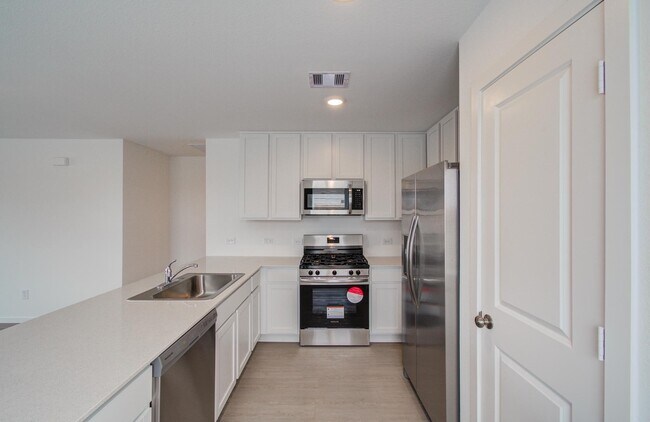 Building Photo - 17925 Valle Cupa Ln