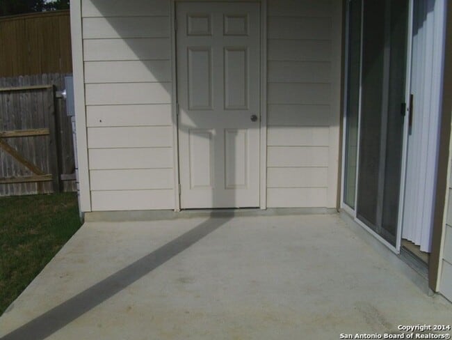 Building Photo - 3802 Abbey Cir