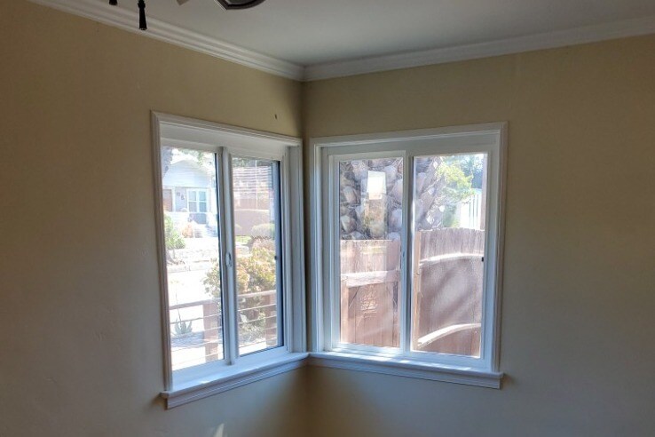 Building Photo - 421 N Ditmar St