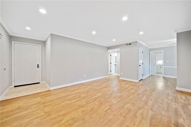 Building Photo - 188 Triumph Dr NW