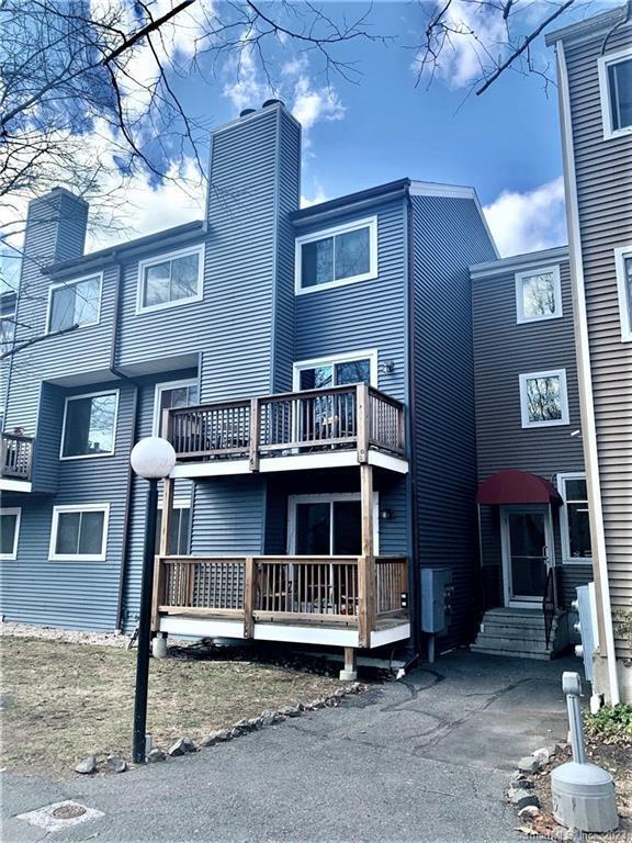 Building Photo - 14 Newtown Rd