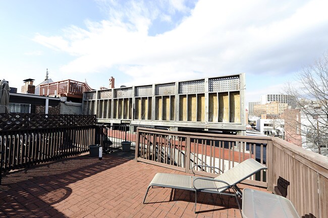 Building Photo - 1757 T Street NWUnit C