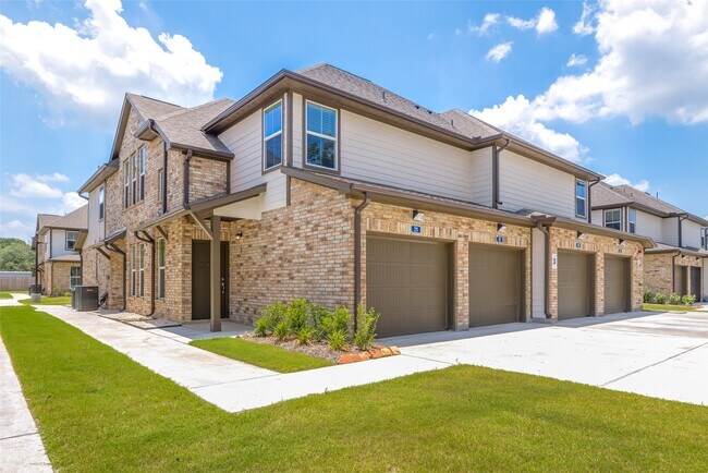 Building Photo - 139 Park Place Cir