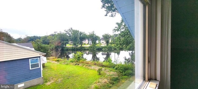 Building Photo - 104 Middleneck Ln