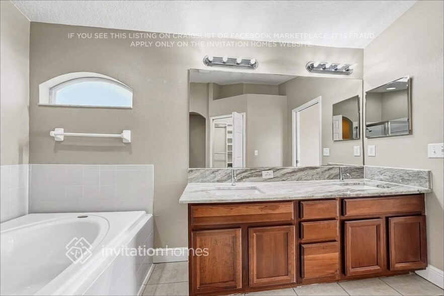 Building Photo - 3523 Brickell Ct