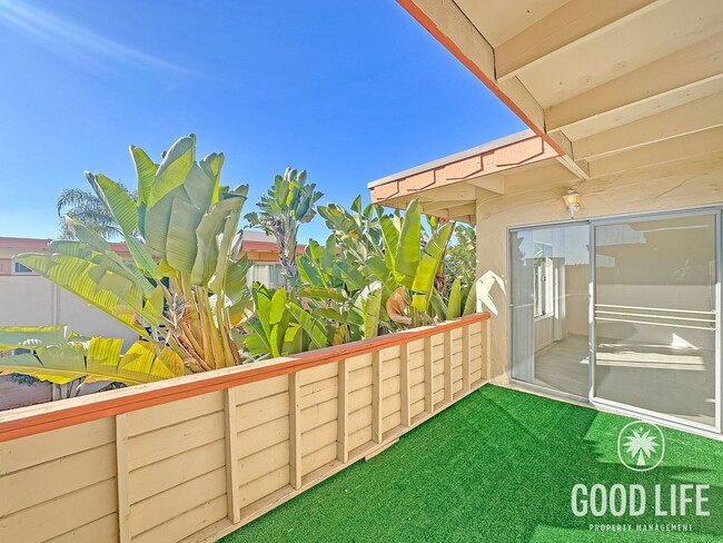 Building Photo - Spacious 2B/2BA condo available in San Carlos!