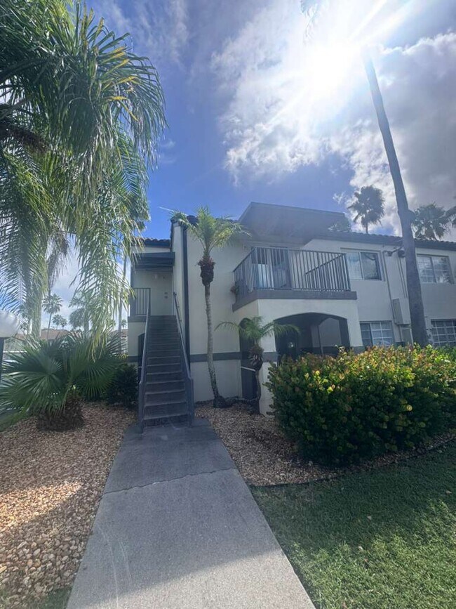 Primary Photo - 3421 Winkler Ave