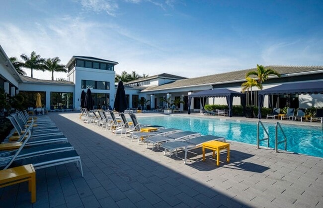 Building Photo - 17081 Five Waters Ave