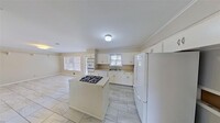 Building Photo - 841 Hillside Dr