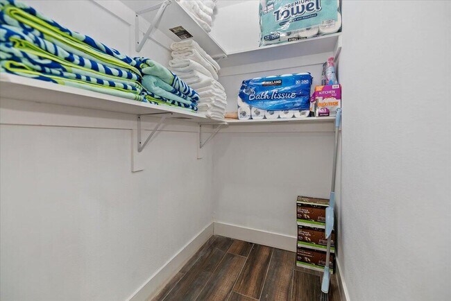 Building Photo - 32300 Shadow Mountain Ln