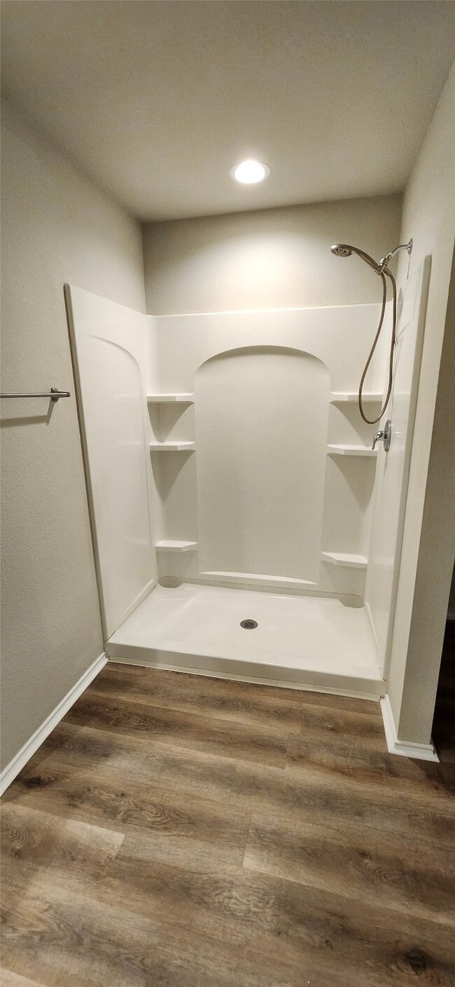 Building Photo - 702 Rd 5138