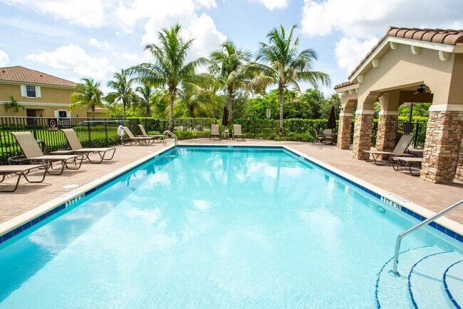 Building Photo - 10426 Wellington Parc Dr