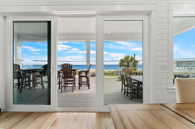 Building Photo - 14300 Front Beach Rd