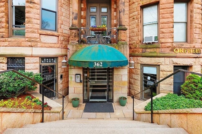Building Photo - 362 Commonwealth Ave