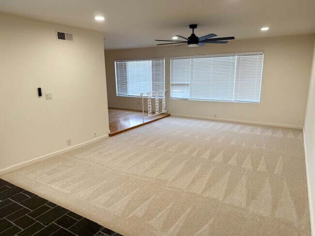 Building Photo - 3BD/2BA Single-Family Home | Less Than 200 Yards From Vintage Hills Elementary!