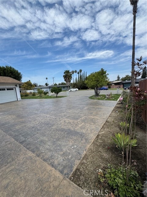 Building Photo - 11596 Bart Dr
