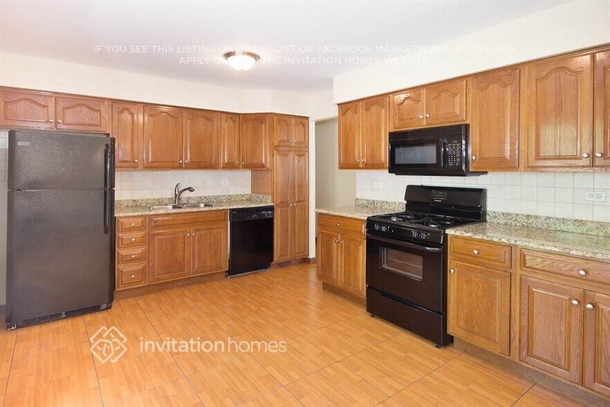 Building Photo - 458 Rockhurst Rd