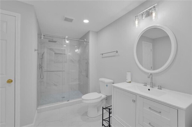 Building Photo - 235 Ashebourne Trail