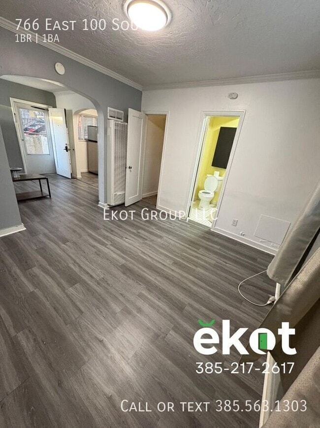 Building Photo - 766 E 100 S