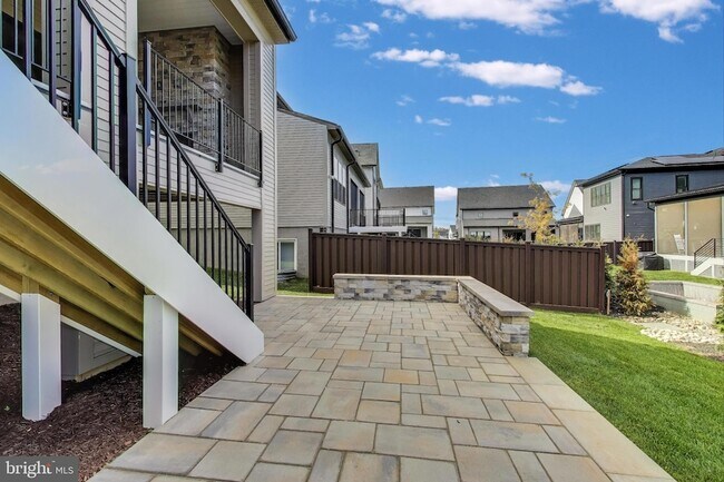 Building Photo - 6921 Renita Ln