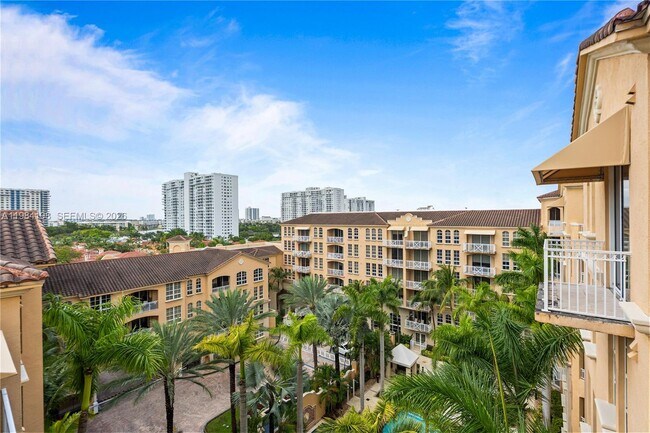 Building Photo - 3001 NE 185th St