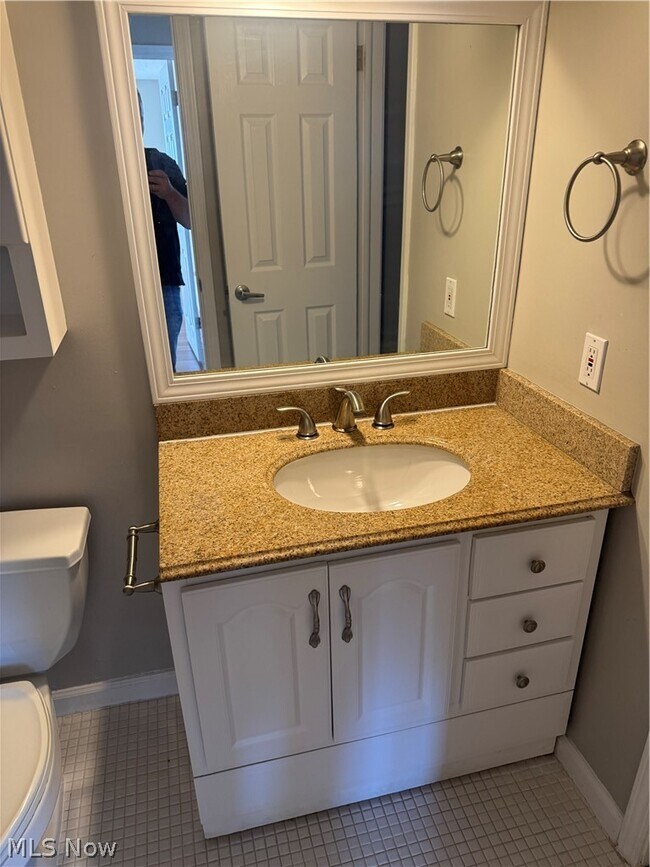 Building Photo - 12900 Lake Ave