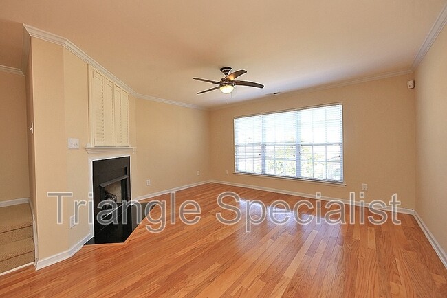 Building Photo - 9811 Cicero Dr