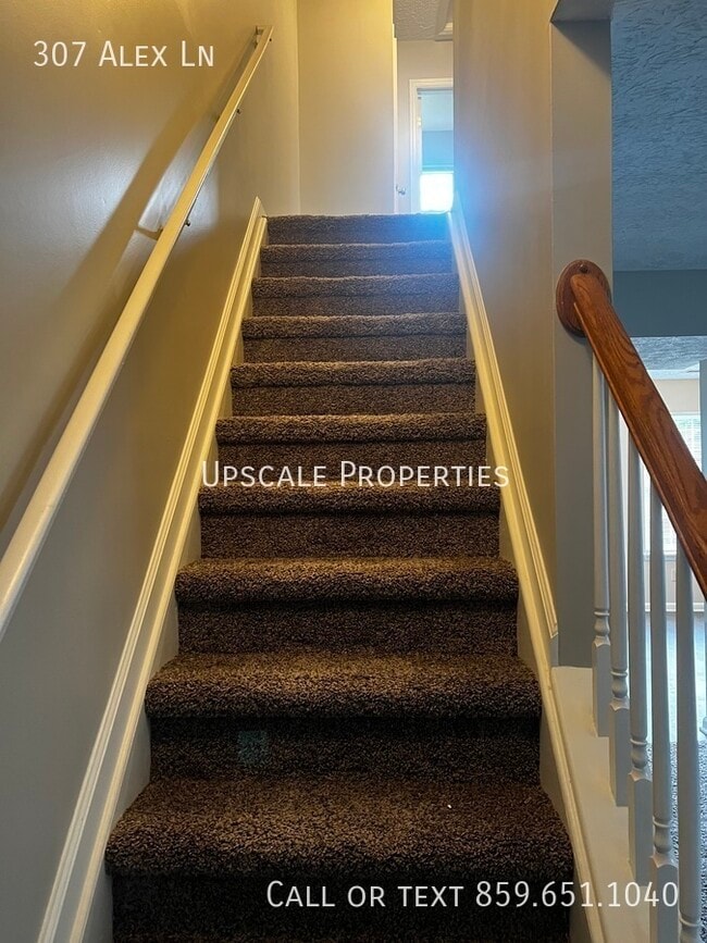 Building Photo - 307 Alex Ln