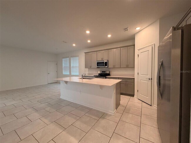 Building Photo - 2030 Shaggy Fisher Dr