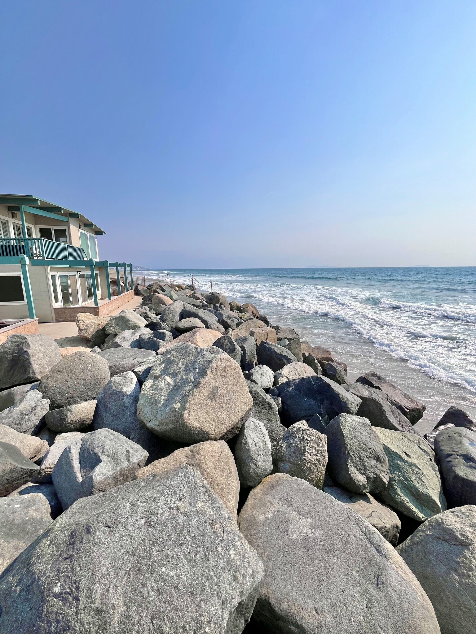 Building Photo - 1680 Seacoast Dr