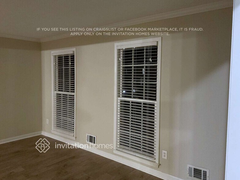 Building Photo - 4122 Deerbrook Way SW