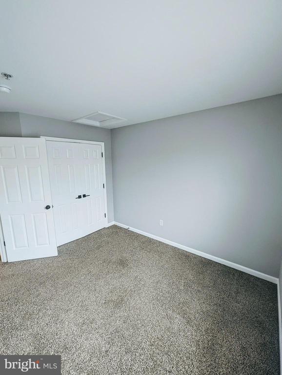 Building Photo - 121 Eagles Ridge