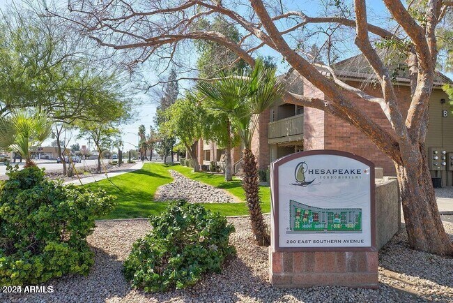 Building Photo - 200 E Southern Ave