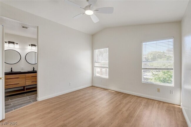 Building Photo - 1441 Iron Springs Dr