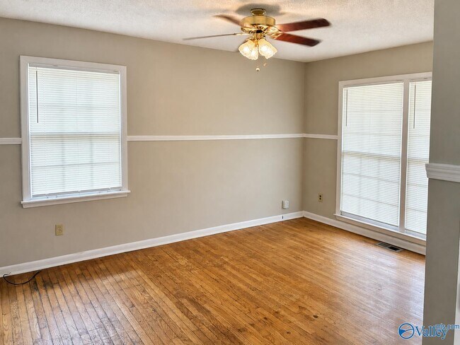 Building Photo - 4459 Millvale Dr SW