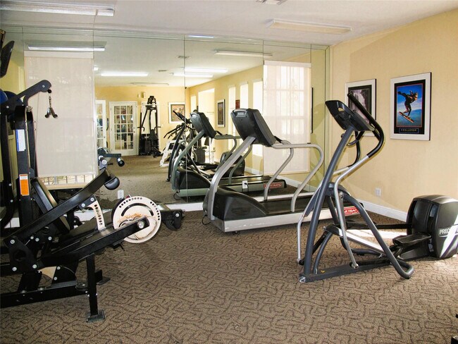 Building Photo - 1263 Ave