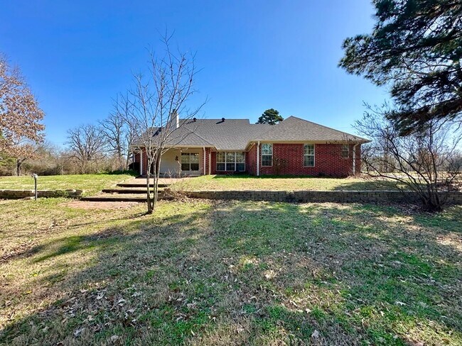 Building Photo - Almost Ready! 3/2/2 On 1 Acre in Brownsboro!