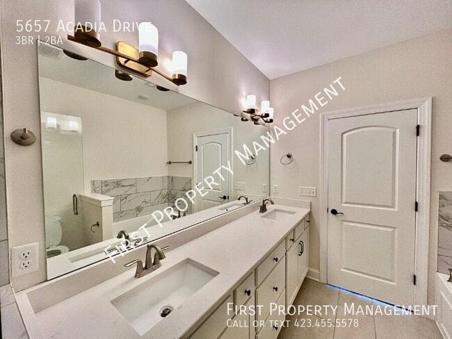Building Photo - 5657 Acadia Dr