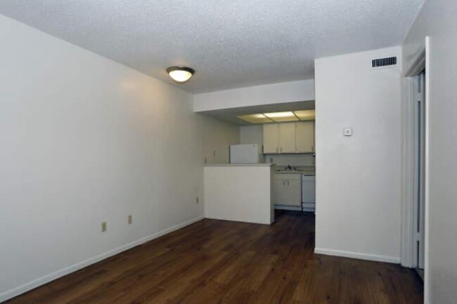 Building Photo - 1 bedroom in Austin TX 78704