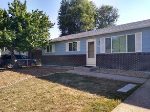 Building Photo - $1665 | 3BR/1BA | Spacious 3 Bedroom Home for Rent in Southeast Colorado Springs